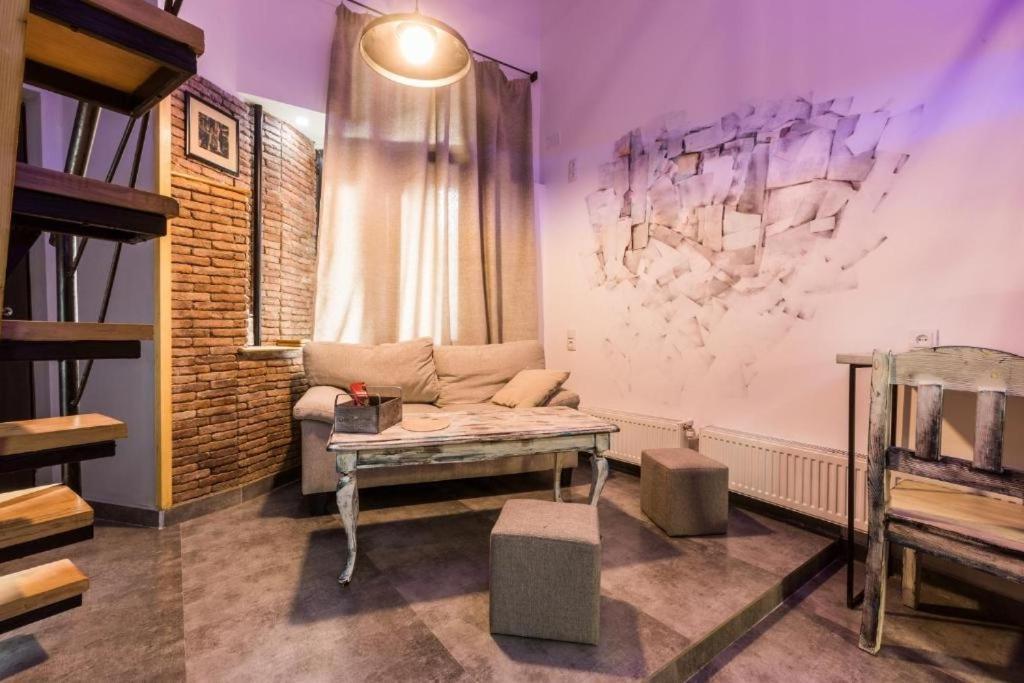 Aquarium Apartment Tbilisi Exterior photo